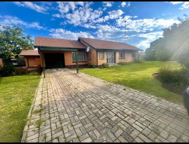 3 BEDROOM HOUSE FOR SALE IN FLORAPARK